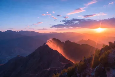 Sunrise from the peaks